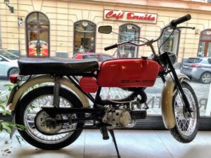 Jawa mustang 02