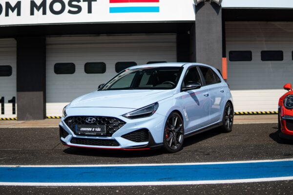 HYUNDAI i30N (AT) - Image 6