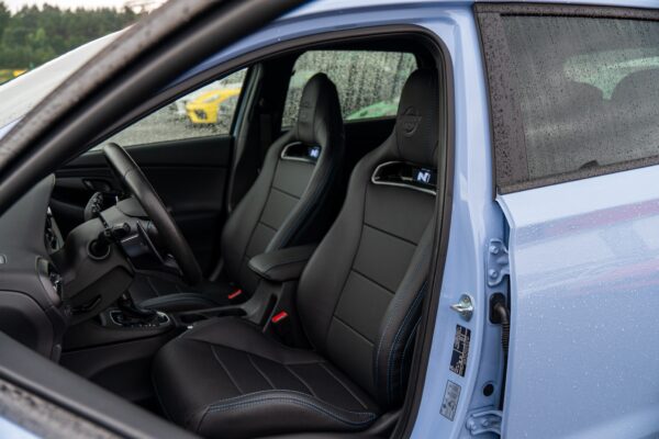 HYUNDAI i30N (AT) - Image 8