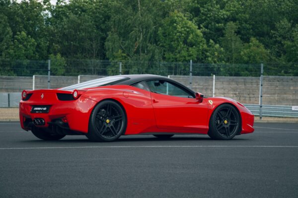 Ferrari 458 Italia - Image 4