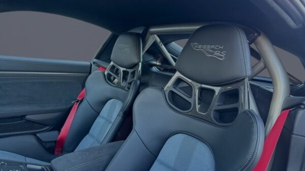 Porsche GT4 RS - Image 4