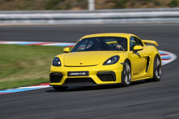 PORSCHE 718 GT4 (MT)