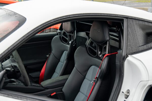 Porsche 718 GT4 RS (AT) - Image 9