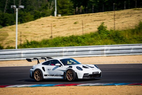 Porsche 911 GT3 RS 992 (AT) - Image 4