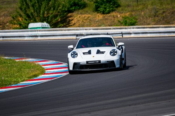Porsche 911 GT3 RS 992 (AT) - Image 3