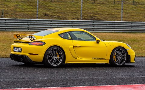 PORSCHE-GT4-13 PORSCHE-GT4-13