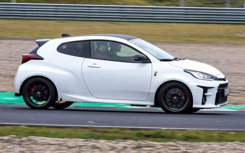 TOYOTA-YARIS-12 TOYOTA-YARIS-12